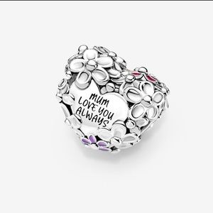 Daisy “mum” mom/mother genuine Pandora bracelet charm